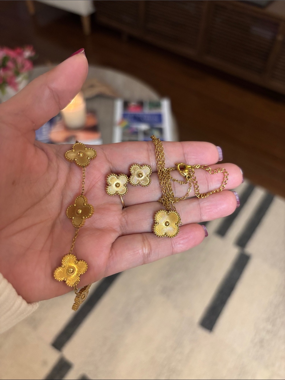 Gold Clover Pendant Necklace Bracelet Earrings Set - Picture 2 of 3